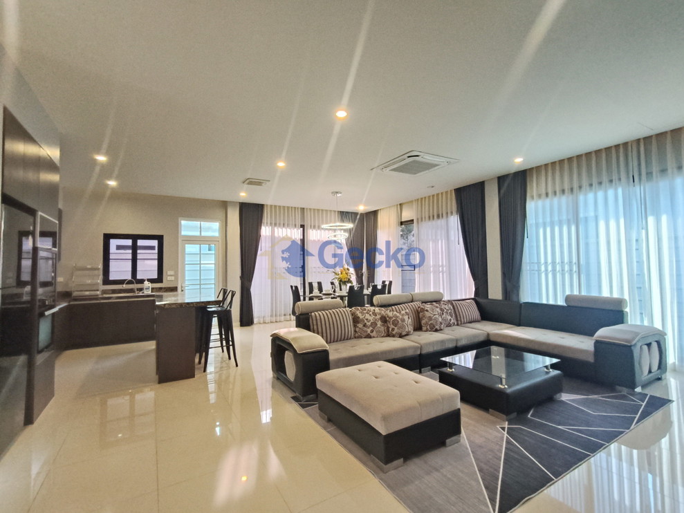 3 Bedrooms House in Panalee Banna Village  Huay Yai H013657 (Photo 1)