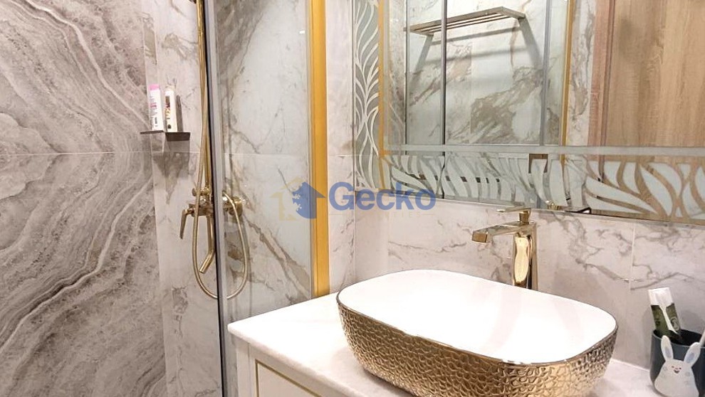 1 Bedroom Condo in Copacabana Beach Jomtien C013662 (Photo 1)