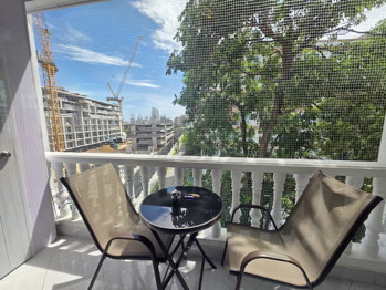 1 Bedroom Condo in Majestic Condominium Jomtien C013665