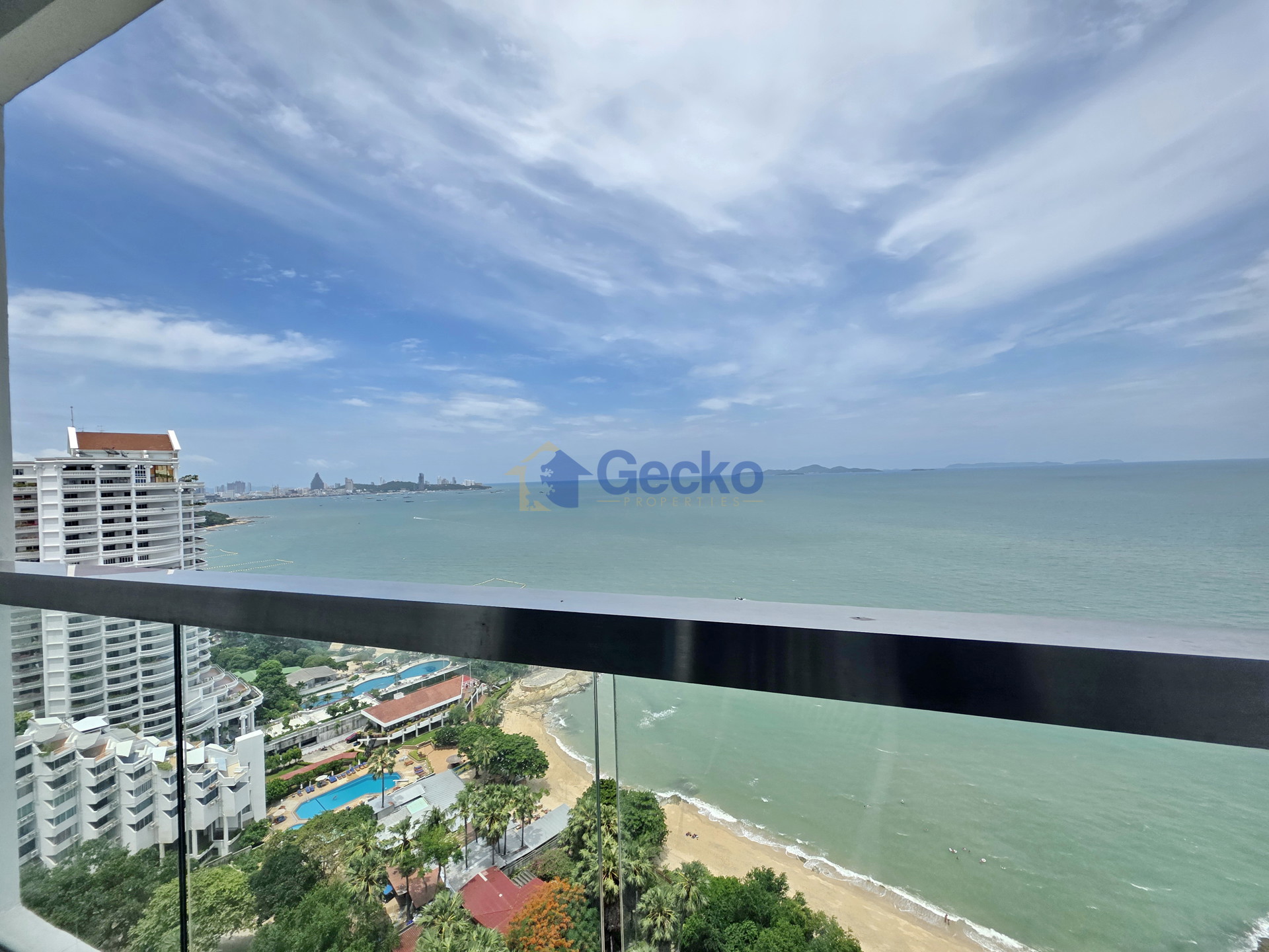 1 Bedroom Condo in The Palm Wongamat Beach Wongamat C013669