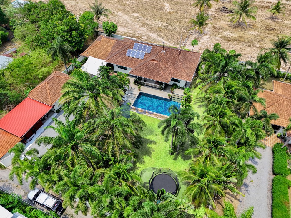 2 Bedrooms House  East Pattaya H013675 (Photo 1)