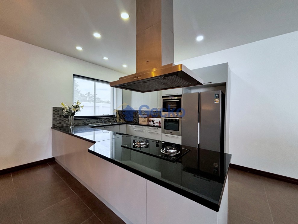 2 Bedrooms House in Freeway Villas  East Pattaya H013387 (Photo 3)