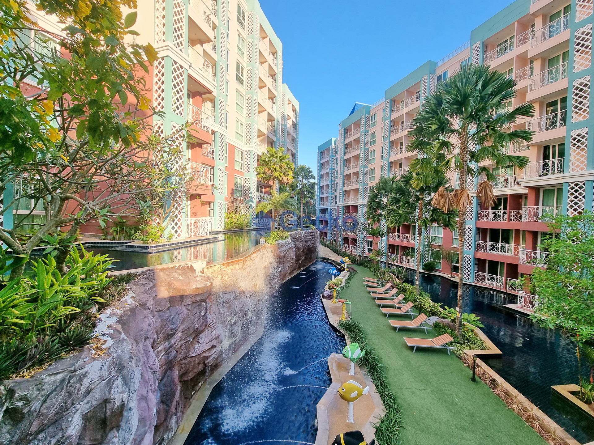 1 Bedroom Condo in Grande Caribbean Condo Resort Jomtien C013544
