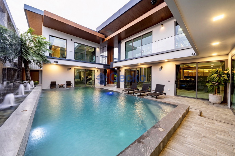 6 Bedrooms House in M Mountain Village  East Pattaya H013683 (Cover Photo)