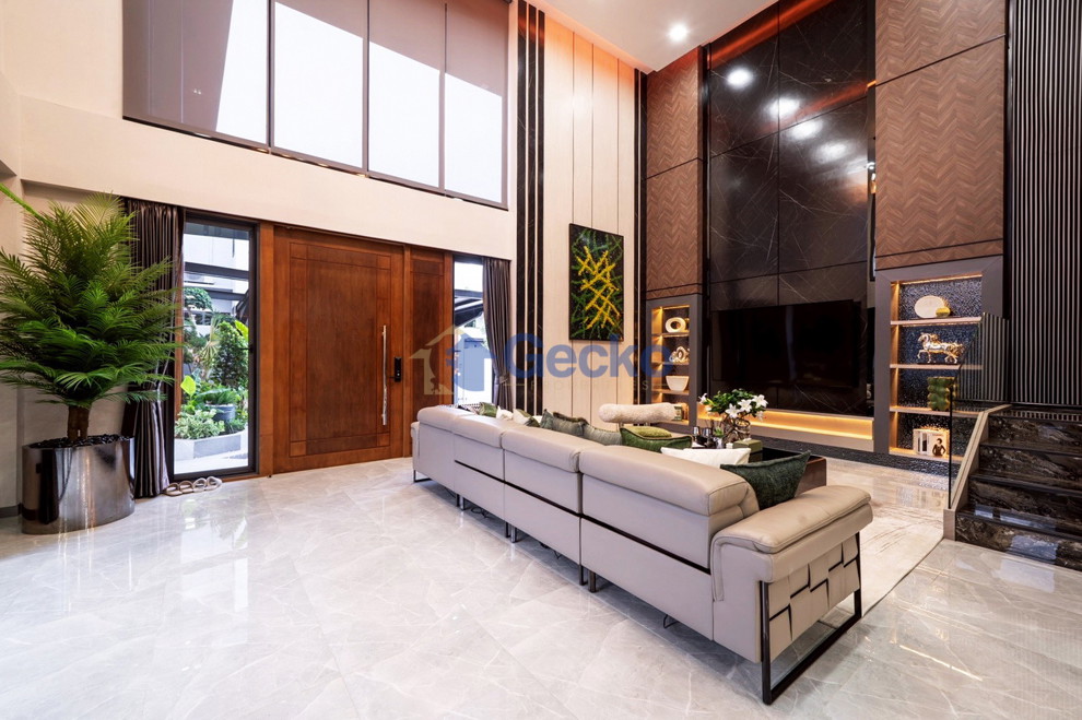 6 Bedrooms House in M Mountain Village  East Pattaya H013683 (Photo 2)