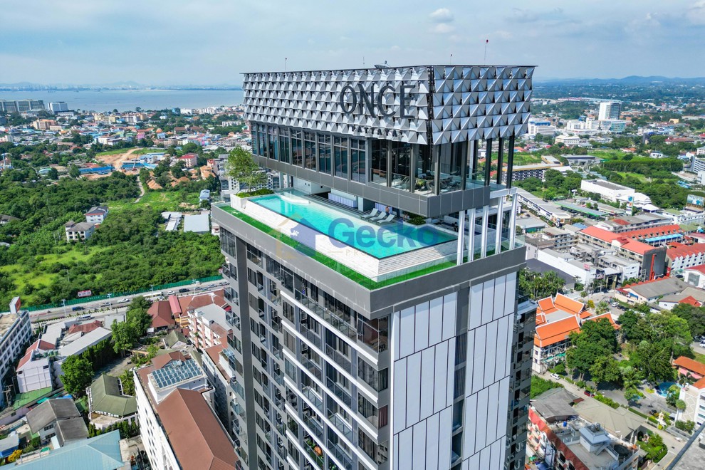 2 Bedrooms Condo in Once Pattaya Condominium North Pattaya C013684 (Photo 1)