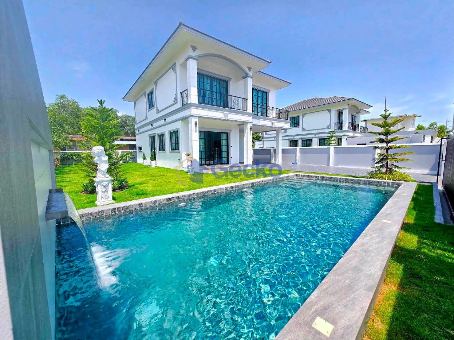 4 Bedrooms House  East Pattaya H013141