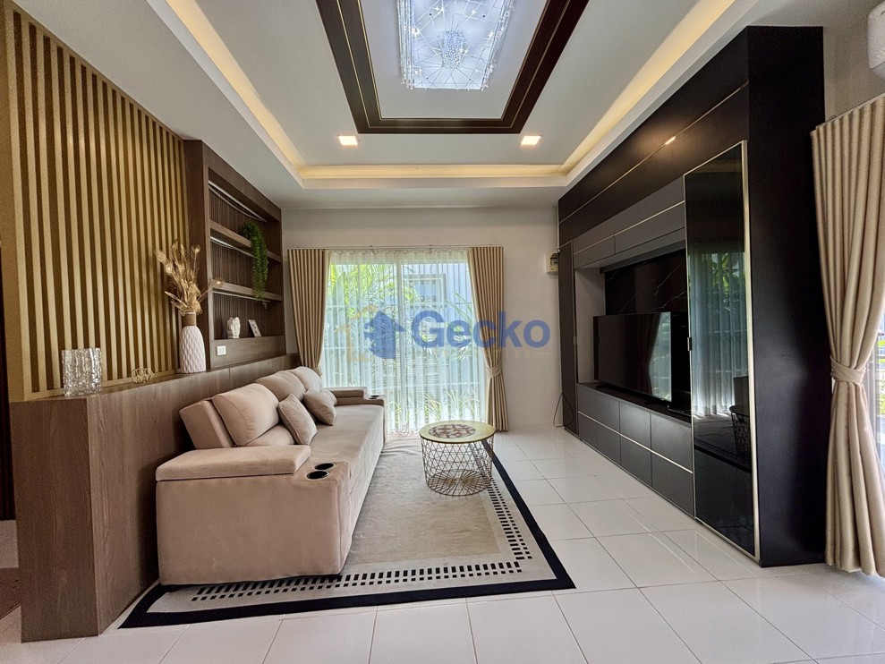 3 Bedrooms House in Ratanakorn Village 17  East Pattaya H013687 (Photo 4)