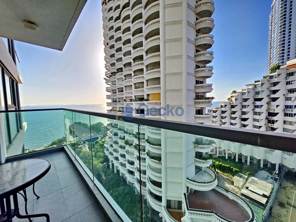Studio Condo in Wongamat Tower Wongamat C013691 (Cover Photo)