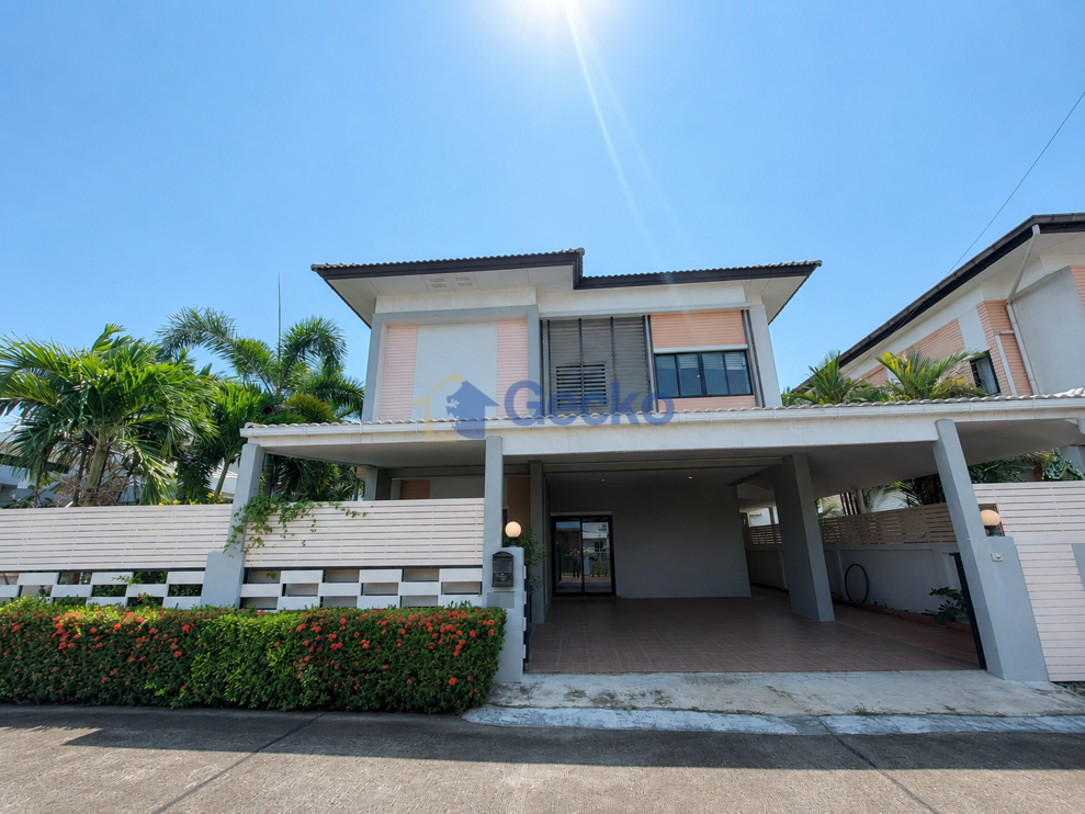 3 ห้องนอน บ้าน in Patta Village  พัทยาตะวันออก H010282 (Cover Photo)