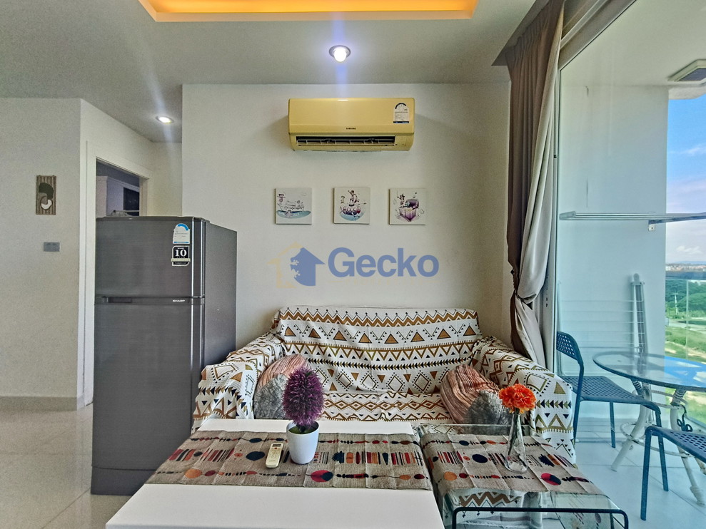 1 Bedroom Condo in Amazon Residence Jomtien C013694 (Photo 2)