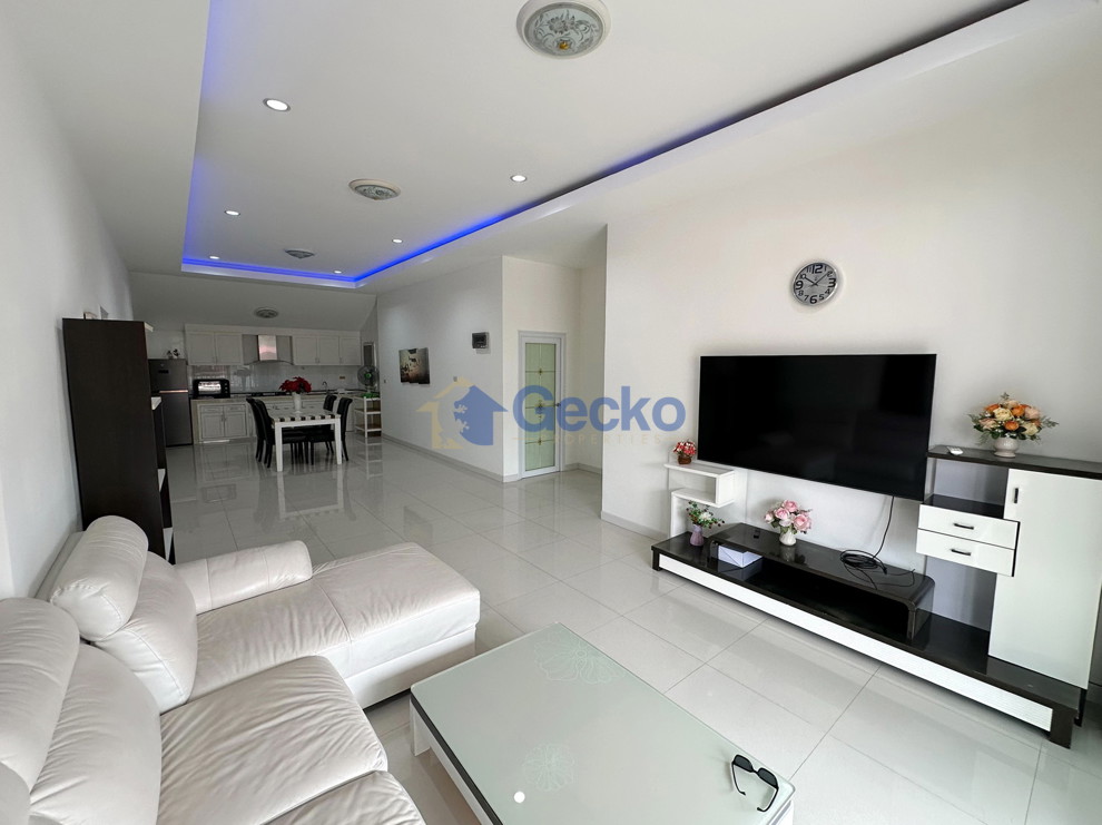3 Bedrooms House in Chokchai Village 10  East Pattaya H013695 (Cover Photo)