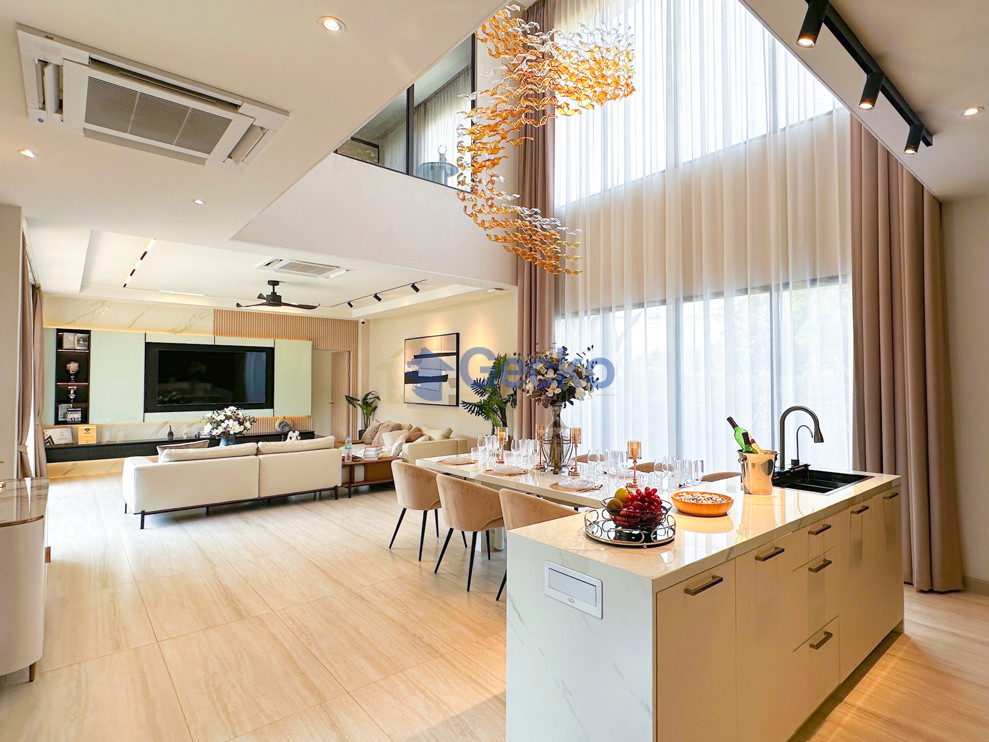 5 Bedrooms House in D Space 3 - Mabprachan East Pattaya H013697 (Photo 2)