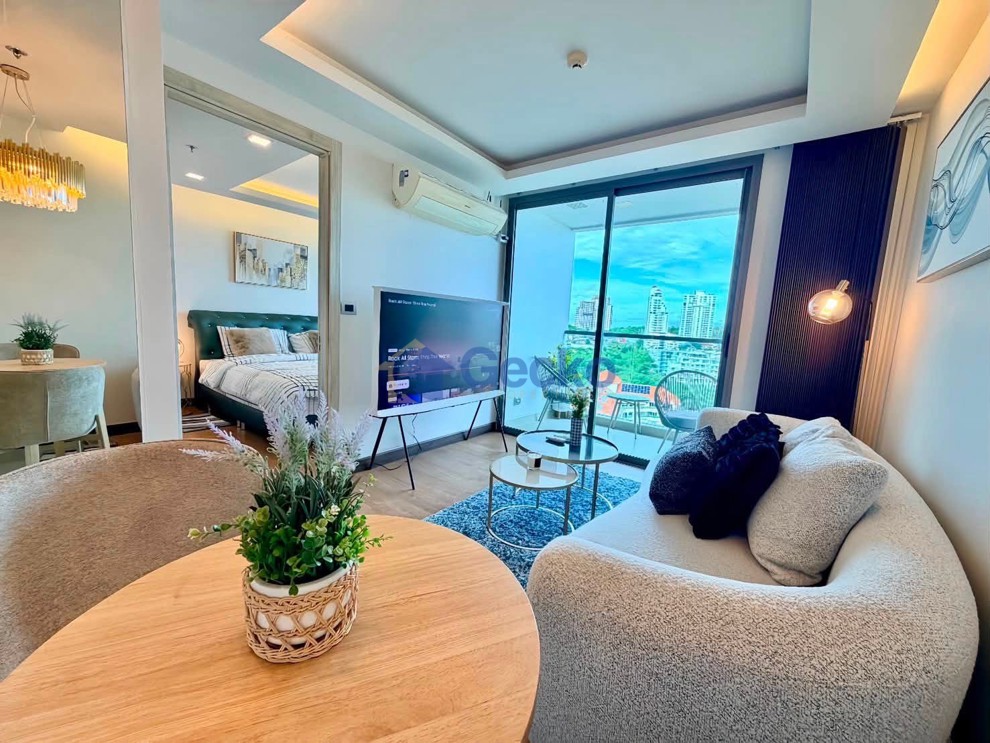 1 Bedroom Condo in The Peak Towers Pratumnak C013699 (Photo 2)