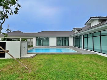 3 Bedrooms House in Paradise Villa 3  East Pattaya H013170