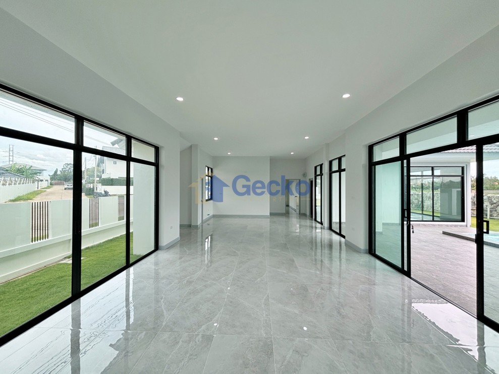3 Bedrooms House in Paradise Villa 3  East Pattaya H013703 (Photo 3)