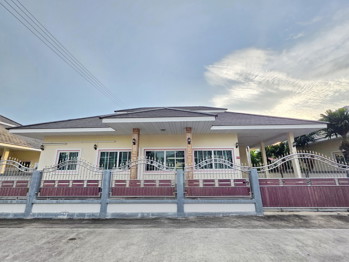 3 Bedrooms House  East Pattaya H013698