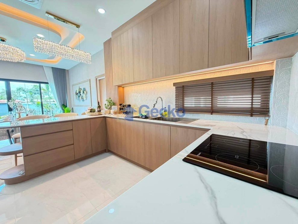 3 Bedrooms House  Huay Yai H013705 (Photo 2)