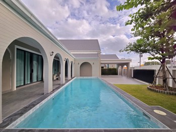 4 Bedrooms House  East Pattaya H012480