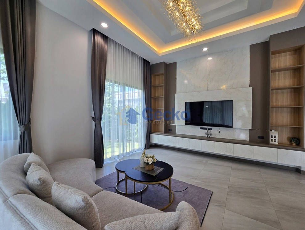 4 ห้องนอน บ้าน  พัทยาตะวันออก H012480 (Photo 3)