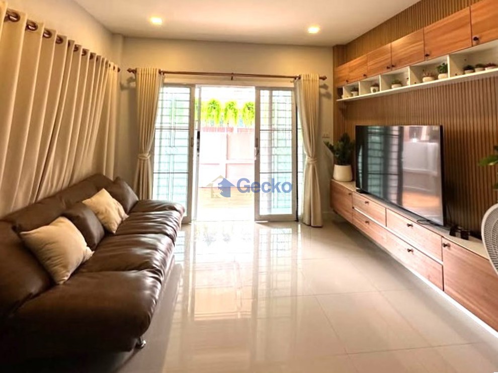 3 Bedrooms House in Grand PMC 7  East Pattaya H013709 (Photo 3)
