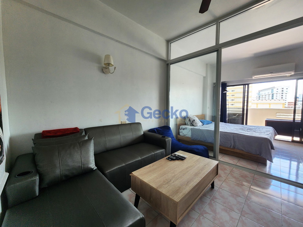 Studio Condo in Yensabai Condotel South Pattaya C013710 (Photo 3)