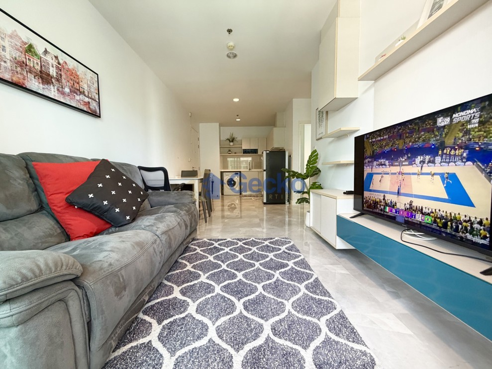 2 Bedrooms Condo in Centric Sea Central Pattaya C013711 (Photo 2)