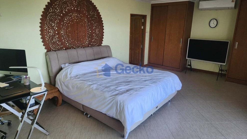 3 Bedrooms Condo in Executive Residence 2 Pratumnak C013714 (Photo 4)