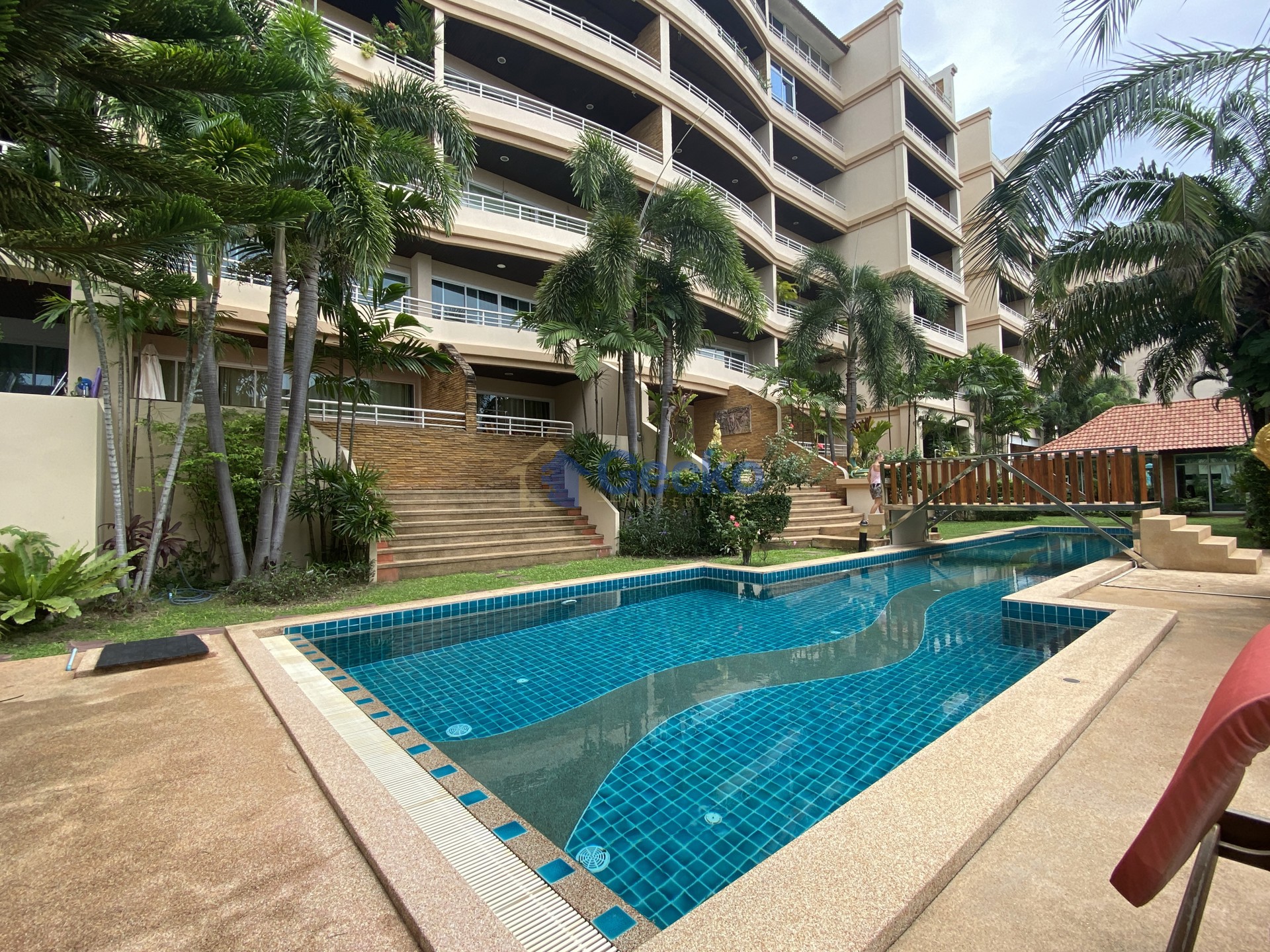 3 Bedrooms Condo in Executive Residence 2 Pratumnak C013714