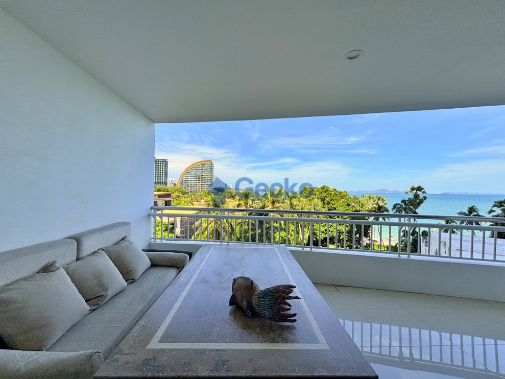 2 Bedrooms Condo in Saranchol Wongamat C013717 (Cover Photo)