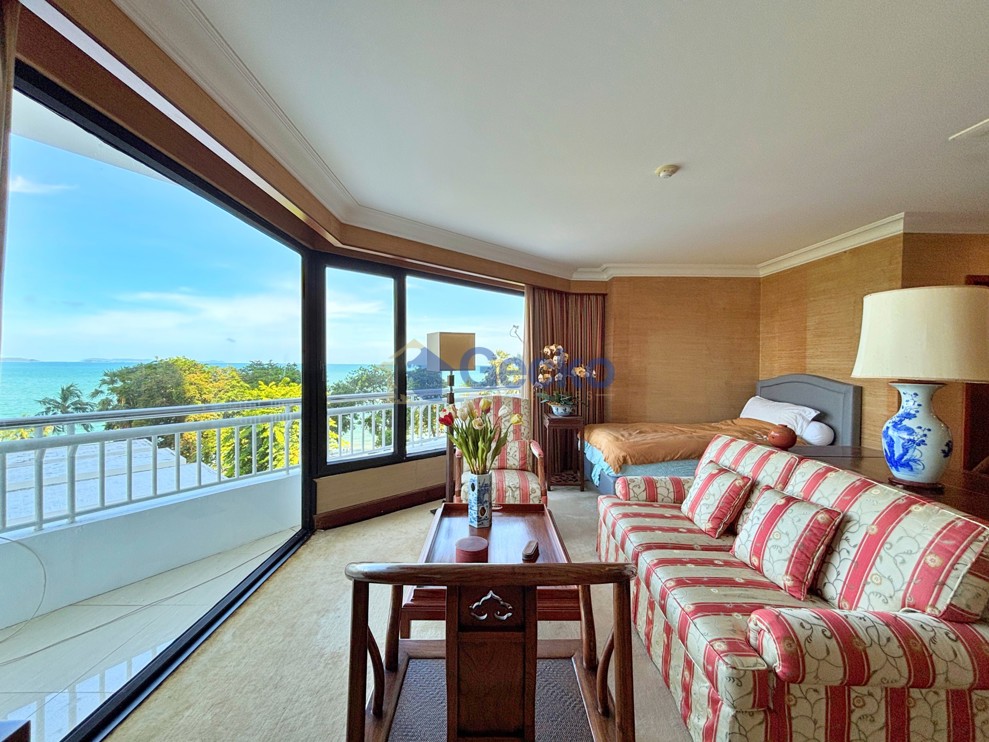 2 Bedrooms Condo in Saranchol Wongamat C013717 (Photo 3)