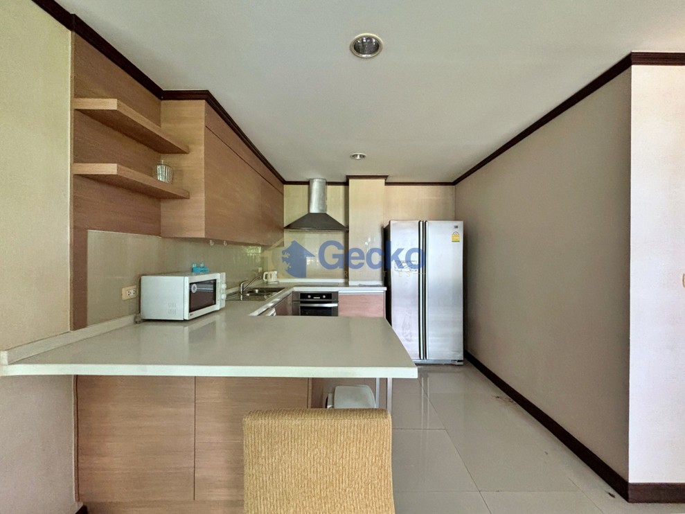 2 Bedrooms Condo in Prime Suites Central Pattaya C013321 (Photo 2)