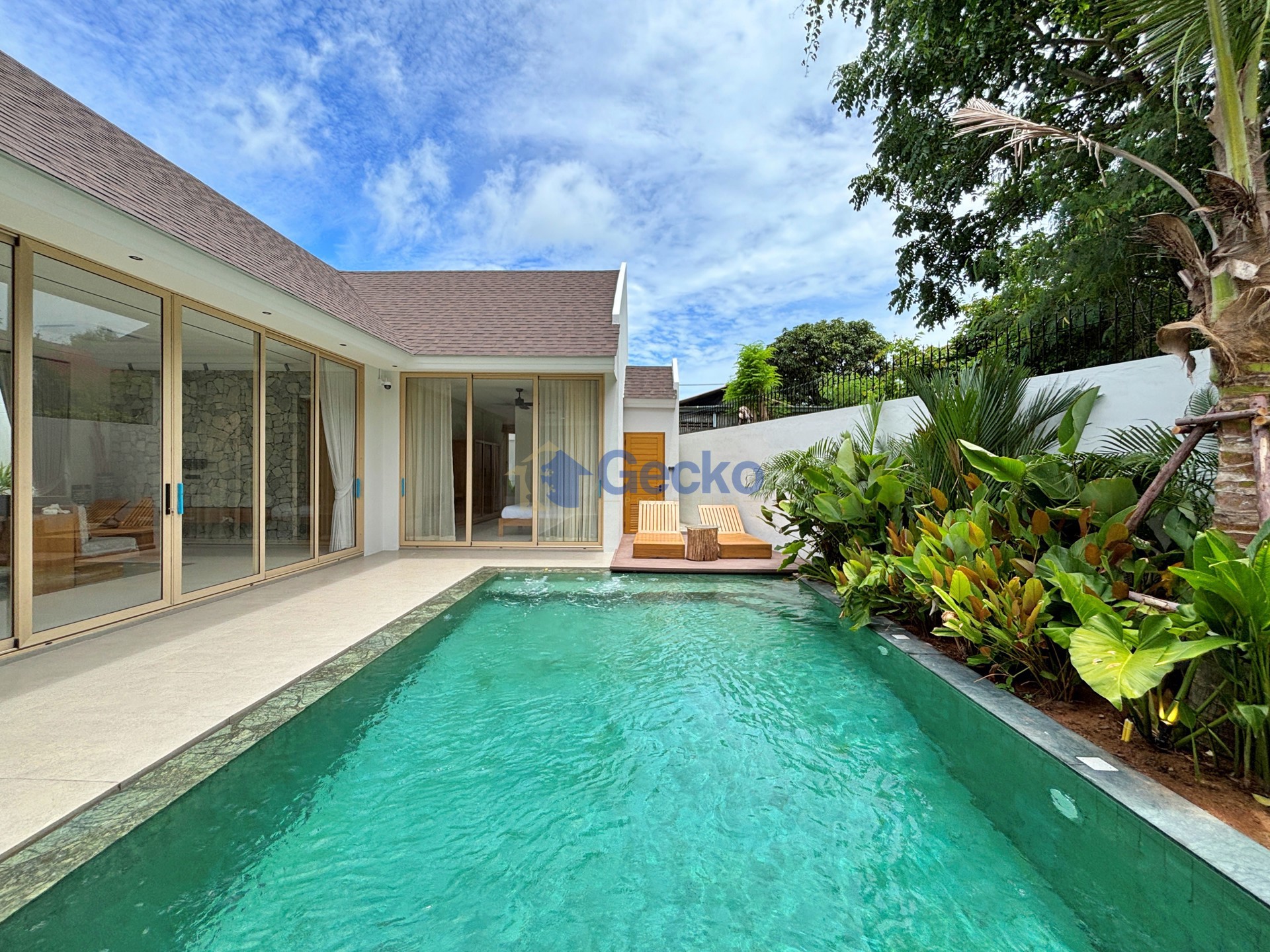 3 Bedrooms House  Huay Yai H013727