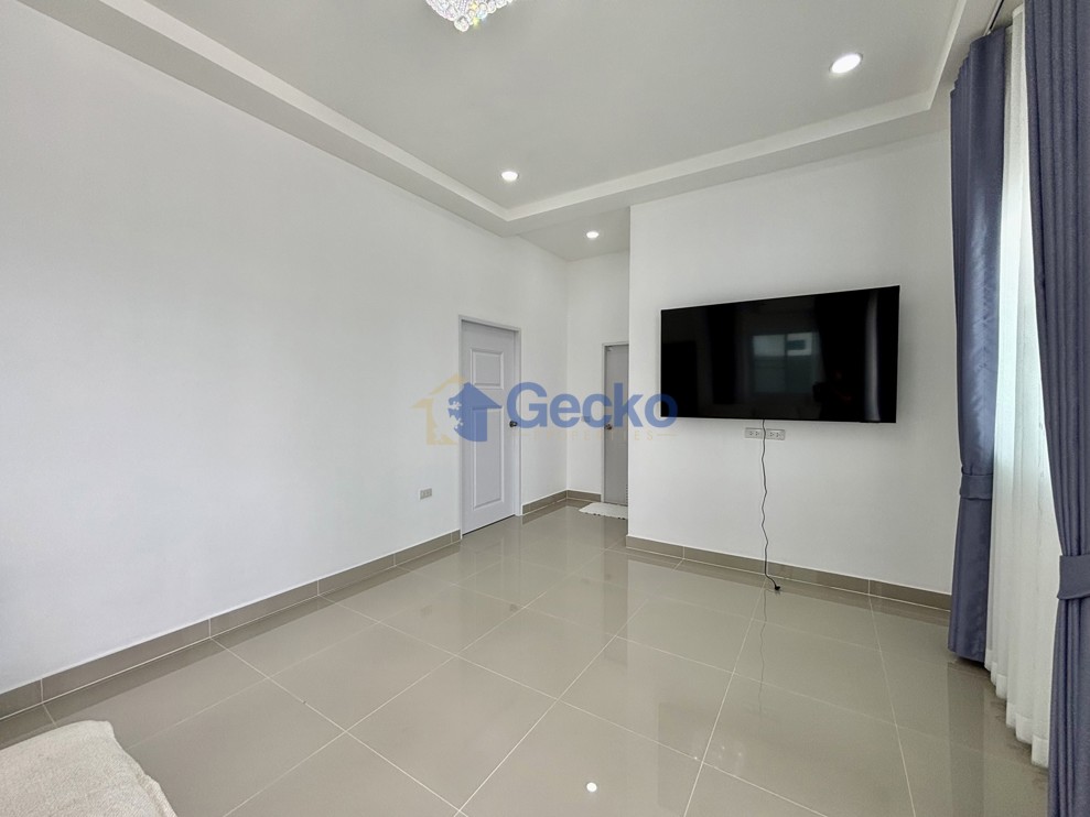 3 ห้องนอน บ้าน  พัทยาตะวันออก H013730 (Photo 3)