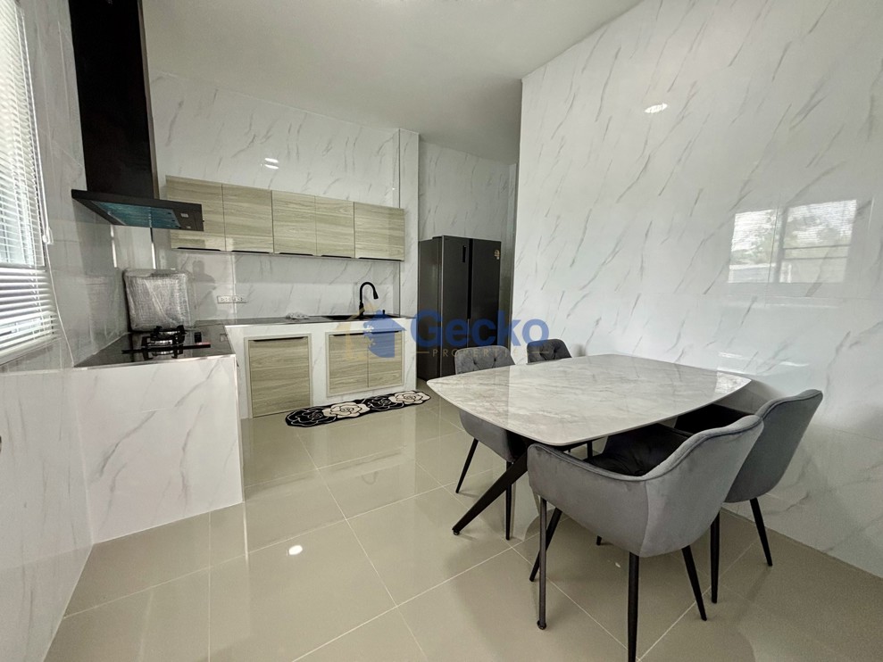 3 ห้องนอน บ้าน  พัทยาตะวันออก H013730 (Photo 4)