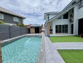 6 Bedrooms House in Pattaya Lagoon  South Pattaya H013731