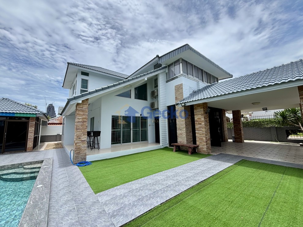 6 Bedrooms House in Pattaya Lagoon  South Pattaya H013731 (Photo 2)