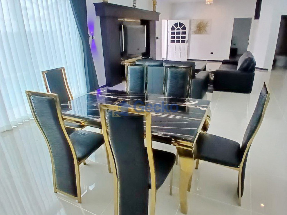 6 Bedrooms House in Pattaya Lagoon  South Pattaya H013742 (Photo 3)