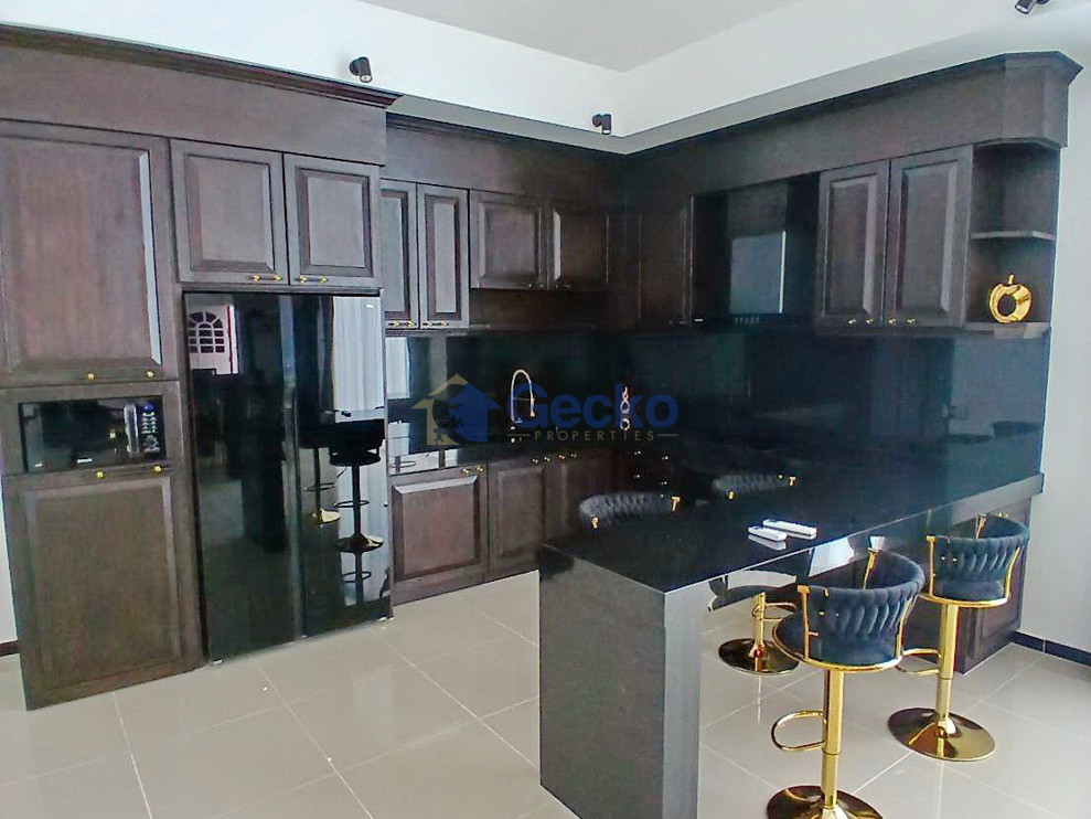 6 Bedrooms House in Pattaya Lagoon  South Pattaya H013742 (Photo 4)