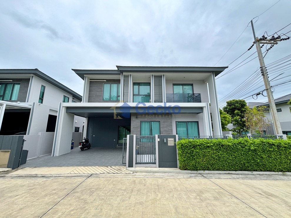4 Bedrooms House in Patta Element  Bang Lamung H013745 (Cover Photo)
