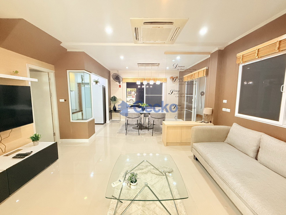 3 Bedrooms House in Supalai Primo Pattaya  East Pattaya H013748 (Photo 3)