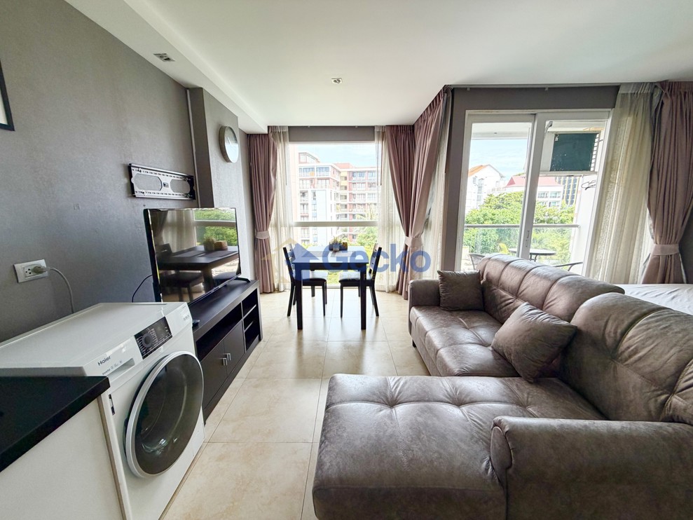 Studio Condo in Centara Avenue Residence and Suites Central Pattaya C013750 (Photo 2)