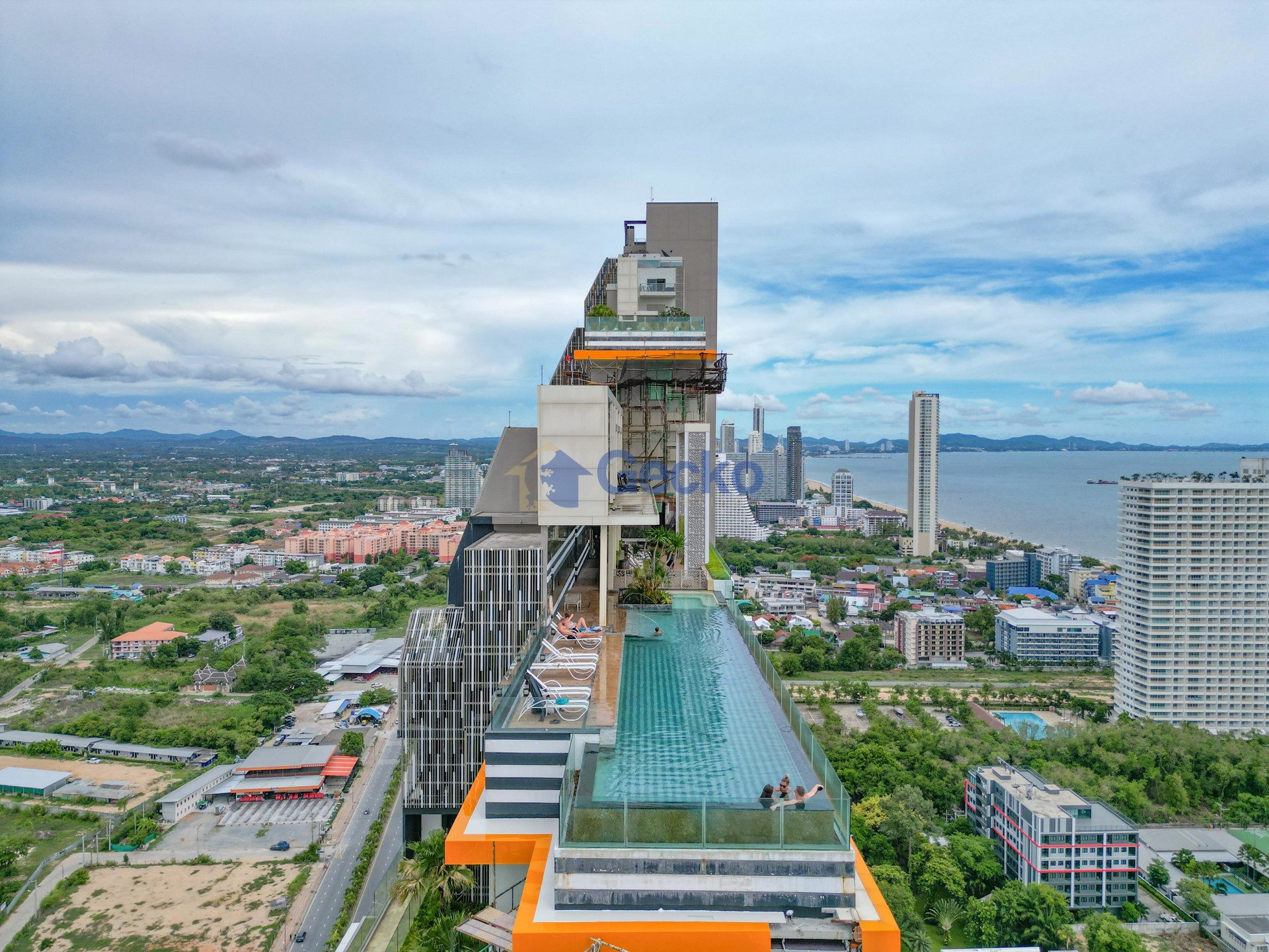 1 Bedroom Condo in The Riviera Jomtien Jomtien C013752