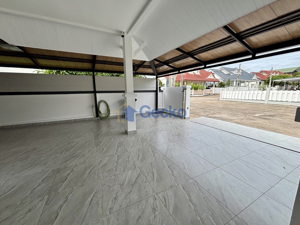 3 ห้องนอน บ้าน in Plenary Park  พัทยาตะวันออก H012341 (Photo 4)