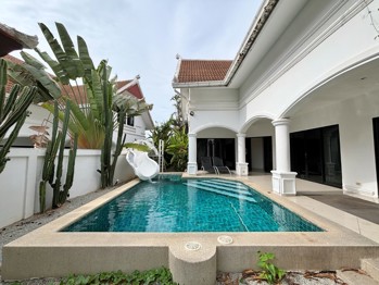 3 Bedrooms House in Ocean Lane Villas  Na Jomtien H013760