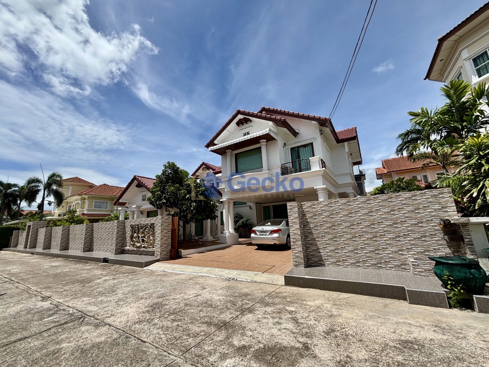 4 Bedrooms House in Park Avenue  Na Kluea H013764 (Photo 1)