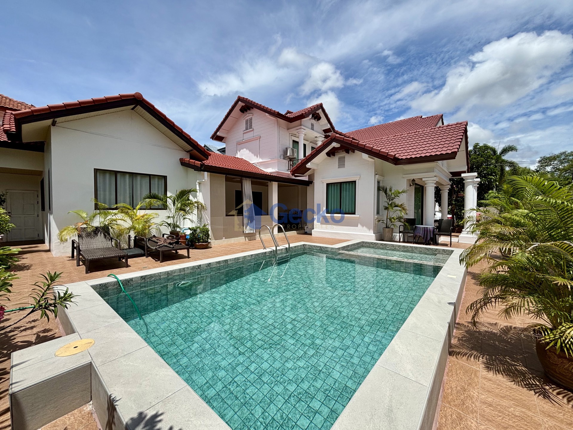 4 Bedrooms House in Park Avenue  Na Kluea H013764