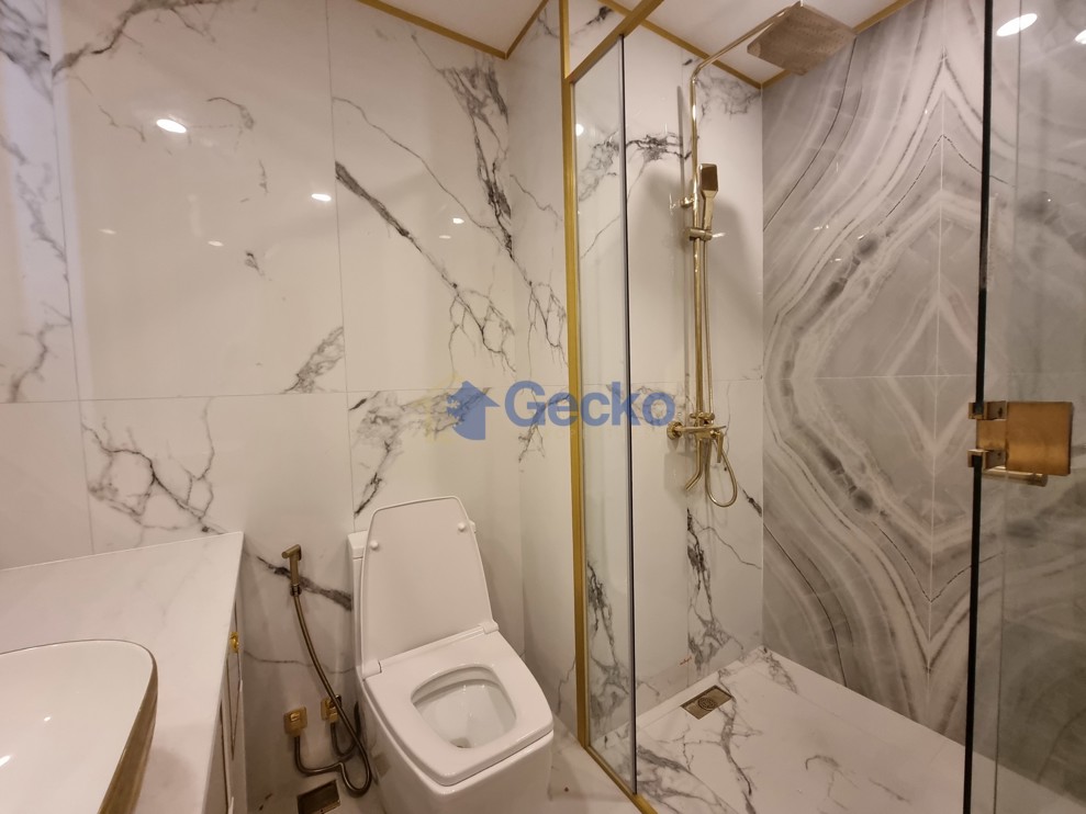 1 Bedroom Condo in Copacabana Beach Jomtien C013765 (Photo 4)