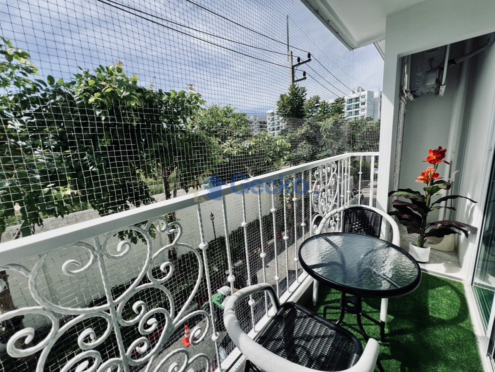 2 Bedrooms Condo in The Orient Resort and Spa Jomtien C013776 (Photo 1)
