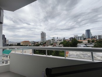 Studio Condo in Sweet condo 2 Pratumnak C013781